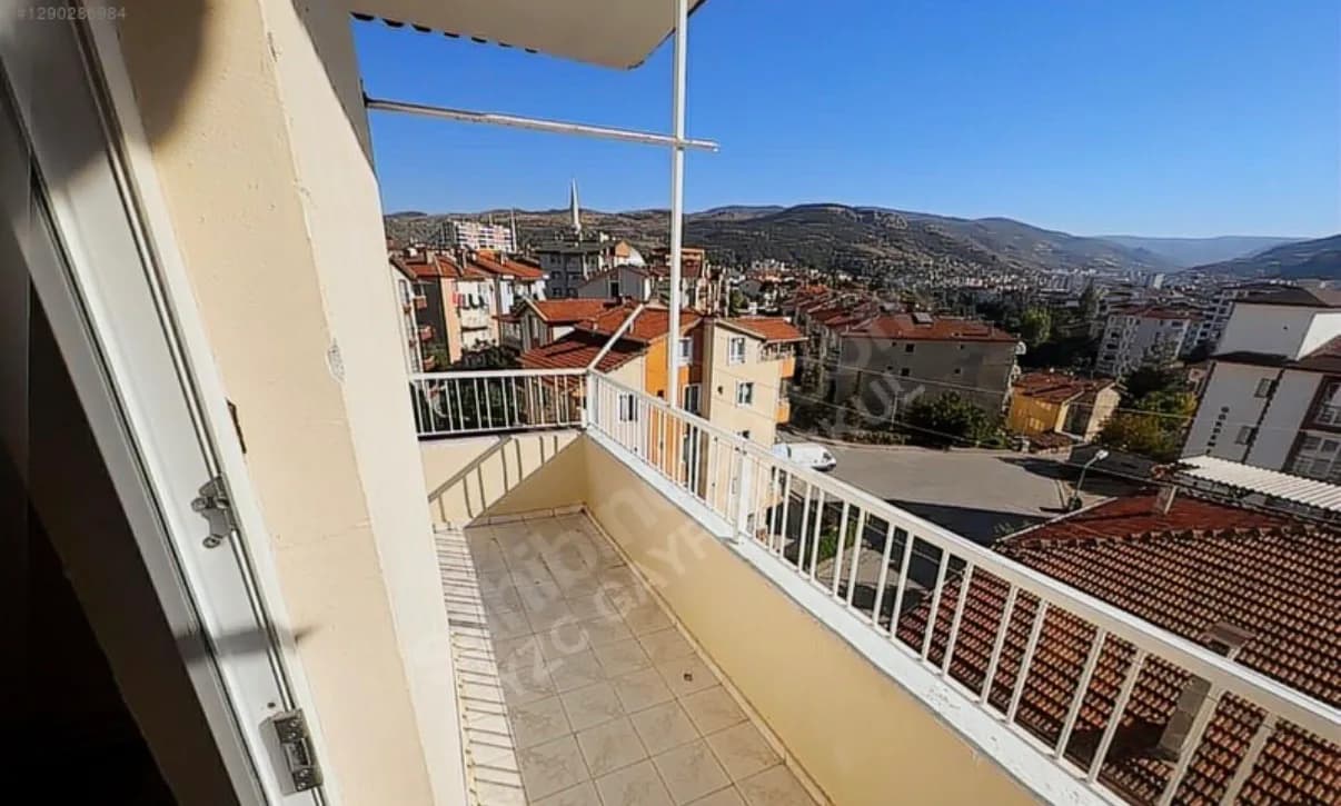 BAHÇELİEVELER MAHALLESİNDE SATILIK 3+1 DAİRE